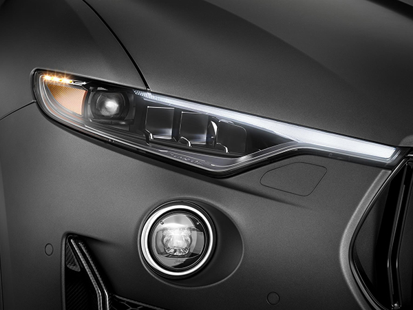 مازيراتي تكشف النقاب عن نسخة تروفيو من طراز ليفانتي